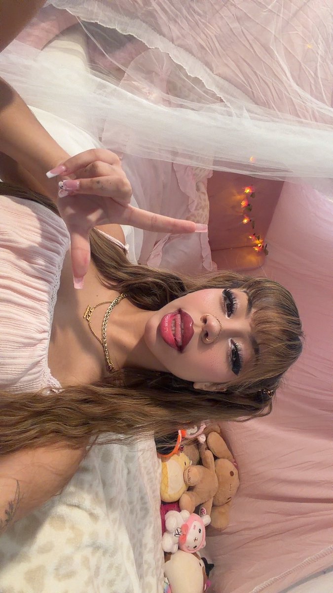 bratzrobyou's tweet photo. 4 digit night 🥱 i love my life https://t.co/uQhaOFkbXv