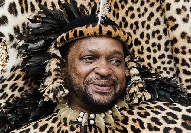 BlackView_ZA's tweet photo. When people in KwaZulu see their king, they shout: “Bayede!” Does someone know what this means and why it is important? https://t.co/WIJj6ZjxSx