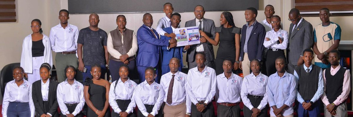 rushenyiyeitu08's tweet photo. Representing @rushenyiyeitu08 to the fullest 
@Ezordie2lmx @musonialex26 @Akashabaru44176 @KohairweF @smuts_joel66915 @stephoribitunga https://t.co/GnN7Nd6M9t