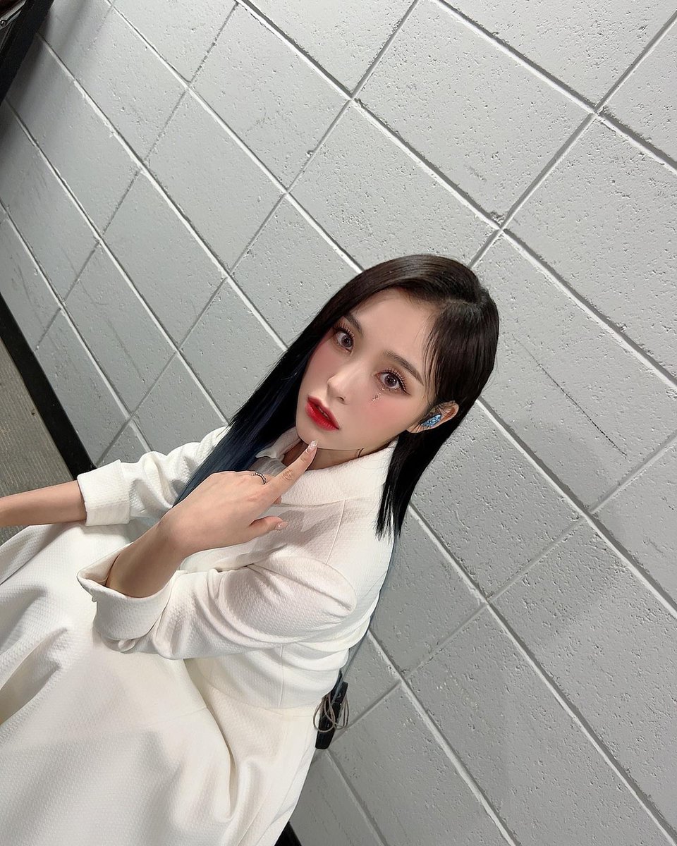 dailygahyun's tweet photo. https://t.co/V4kcSdlAFD