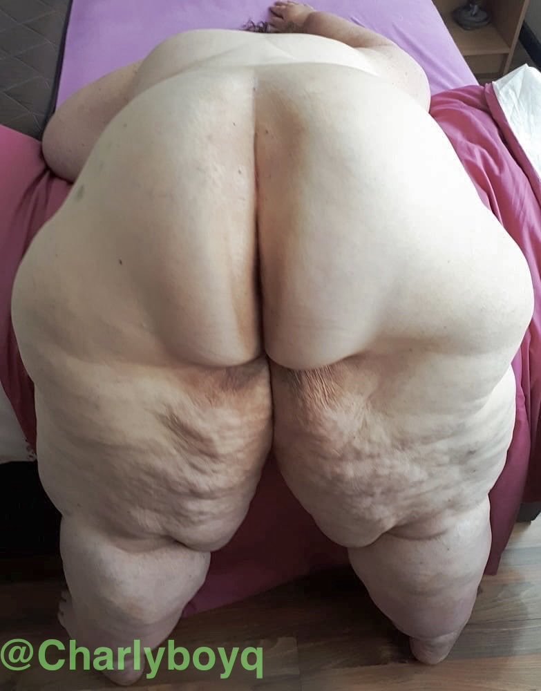 jonhmzdd's tweet photo. Minha tia da bunda grande 🍑🍑🍑🍑🍑🍑🍑🍑🍑👀👀😍😍😍😍😍😍😍 https://t.co/KcNngnJPSz