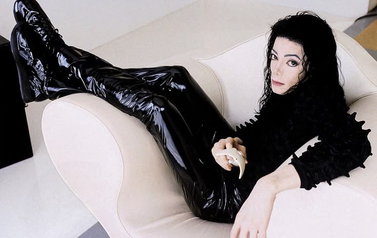maturehotgf's tweet photo. cyberpunk emo goth boy https://t.co/il4ayk4cQE