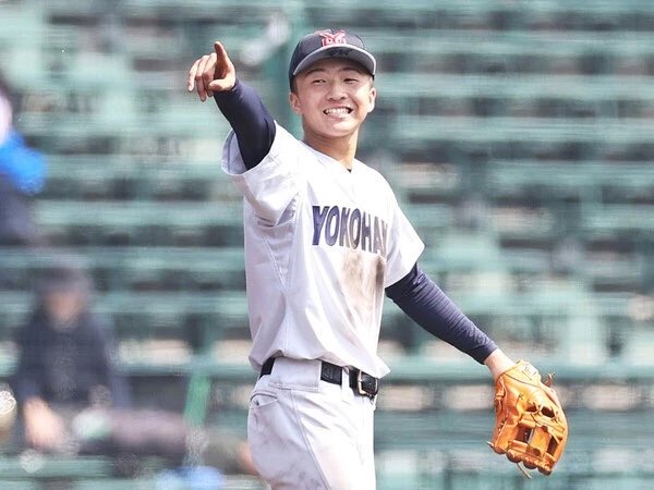 pokemon_07665's tweet photo. 【朗報】
横浜高校の投手陣が史上最強すぎる‼️
150キロ投手が4人‼️‼️

織田翔希154キロ
池田聖摩152キロ
小林鉄三郎150キロ2年(本日更新)
福井那留150キロ2年　(本日更新)
中嶋海人145キロ2年　(本日更新)
林田滉生145キロ

先発ローテーションを確立できる恐ろしい投手陣

#横浜高校 #高校野球 #横浜 https://t.co/xhFCcxXHzc