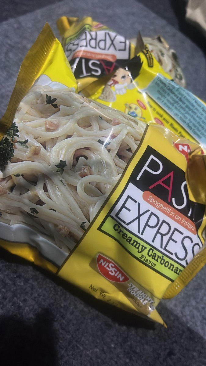 Bad_Desir3's tweet photo. Ay sorry .. kulang ang isa .. tatlo agad niluluto ko kapag nag crave eh …HINDI SAPAT ANG ISA LANG !!!!!

sinasamahan ko pa ng nilagang itlog and seaweed wrap kasi pakak https://t.co/LNKxNW2nPX