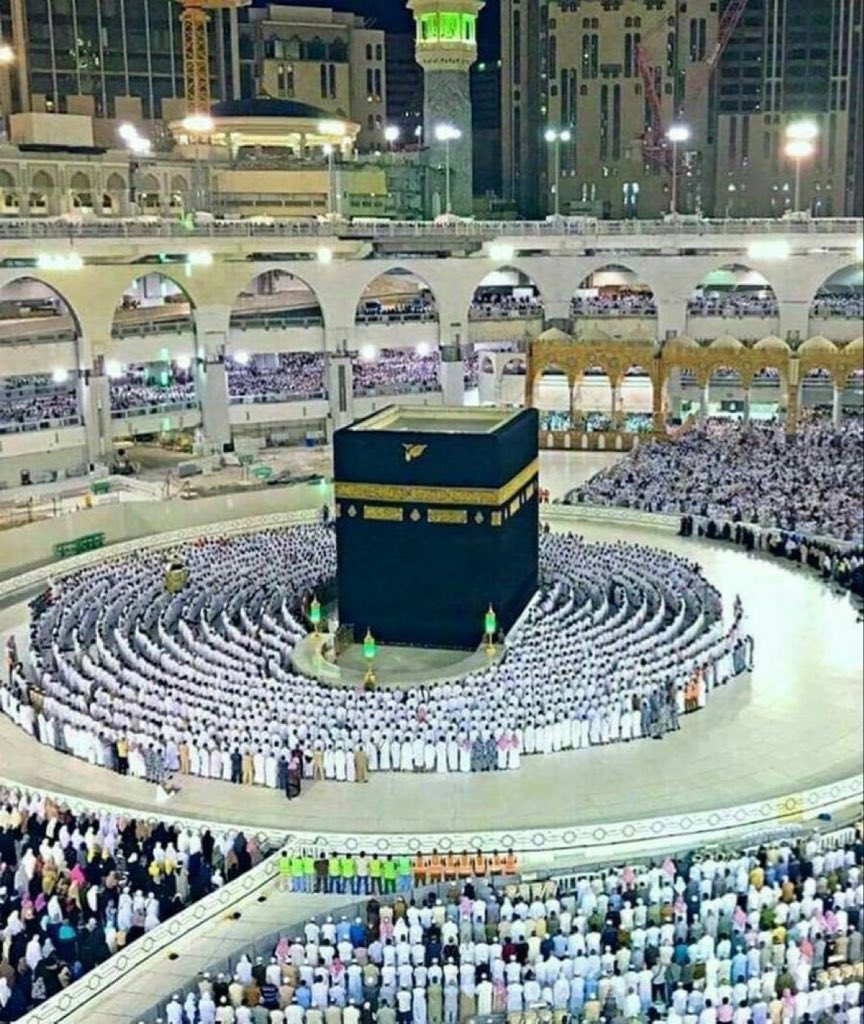 YlMthny's tweet photo. ربَّاه غَيثًا مِنكَ يغسِلُ أدمُعِي
ويُذِيب همًّا قَد أطالَ بأضلُعِي https://t.co/BdYQs0EDyW
