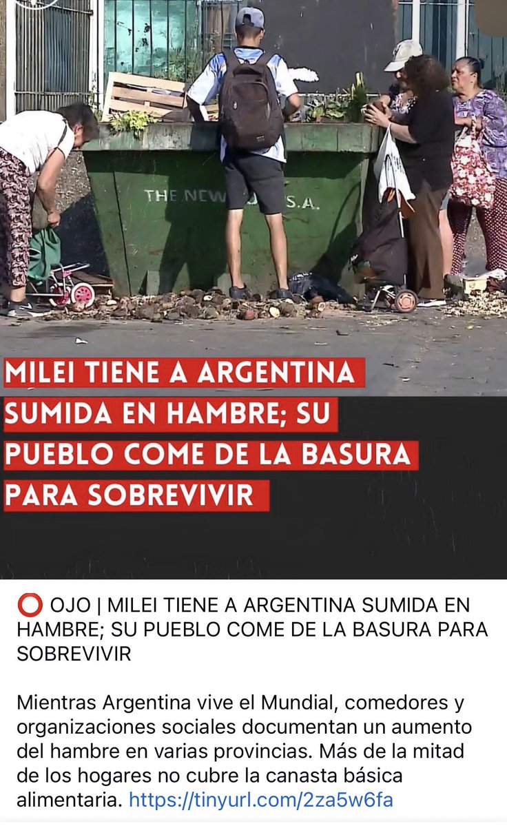 xng3el's tweet photo. @VideosAmok @ClaudelasPampa1 @MadridismoreaI Prefiero comer comida limpia y comprada de supermercado que de la basura como pobrentina che y llorar por la final perdida😭😭 https://t.co/xhlbiAzA6b