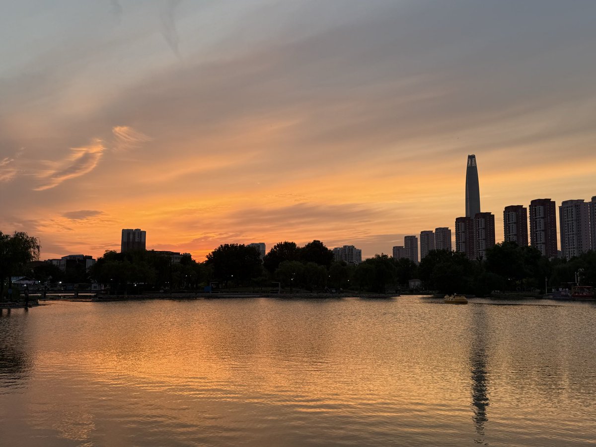 DuckLee1999's tweet photo. 🌇 https://t.co/BTZBYdyIq6