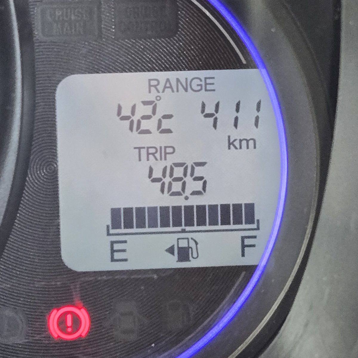 yarugenchaaan's tweet photo. 42℃マ？？？？？暑さで気絶するってばよ https://t.co/1aP3ZrP7f0
