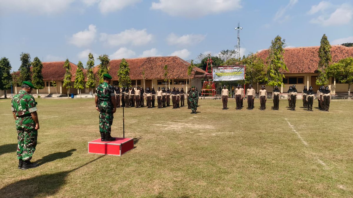 Kodim0709's tweet photo. @0709Kodim Persami KKRI Kodim 0709/Kebumen Resmi Ditutup, Tempa Generasi Patriot Berkarakter di SMA N 1 Kutowinangun https://t.co/WlWfuqAabV