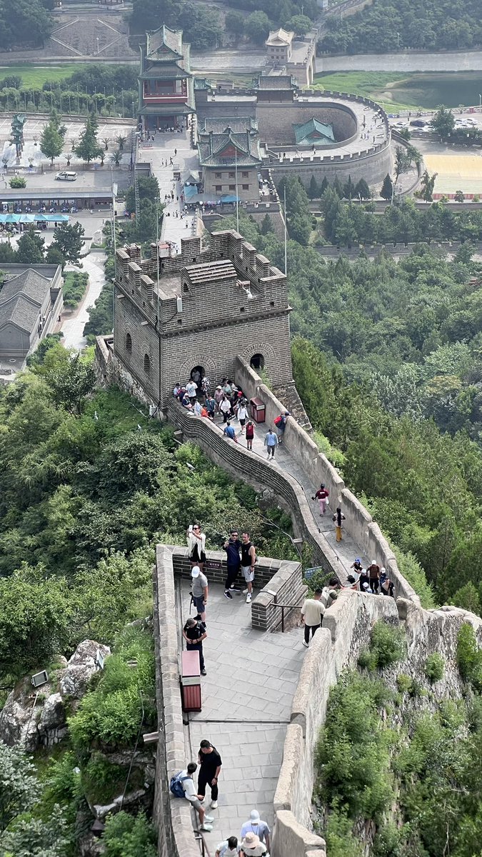 SadSaid269's tweet photo. La Grande Muraille de Chine 🇨🇳 fait 21 196,18 km au total. https://t.co/lOX6U156ib