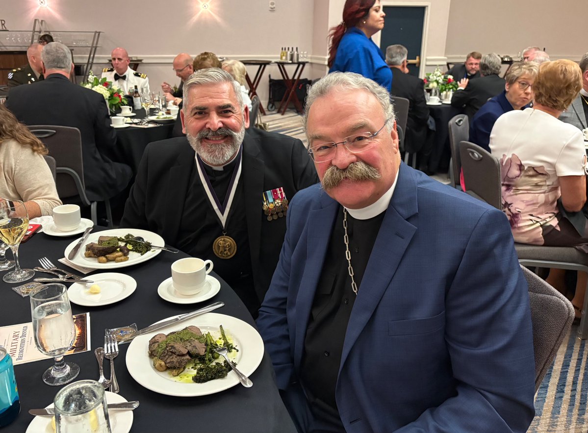LCMSMAF's tweet photo. The #LCMSConvention always provides a good opportunity for fellowship for our military members and supporters in attendance. We held our banquet last night and we were thrilled to hear from newly retired LCMS Chaplain Gregory Todd, who served as Chief of Chaplain for the Navy. We appreciate all the enthusiastic support of our military!