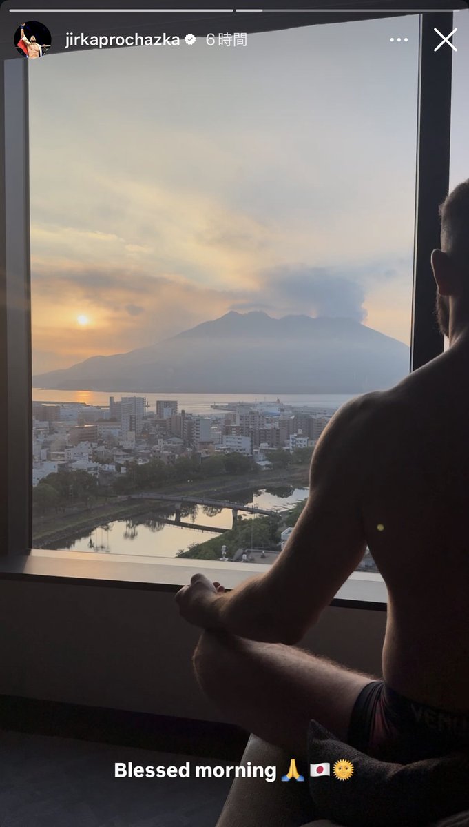 MAC_MMA_'s tweet photo. 本当にただ個人的にRIZIN見に来て日本修行してるイリー大好き https://t.co/lOLRJMgHXe