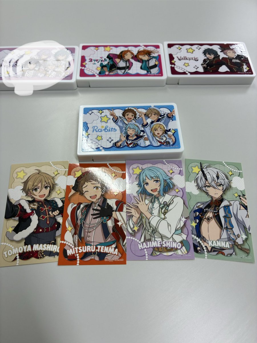 10memory's tweet photo. 【交換】あんスタ LOVELETS2 ラブレッツ

譲）ケース→  2wink Ra*bits Valkyrie
シール→光 創 友也 カンナ

求）Switch
宙

ケース中身無し。郵送交換。
1点からでも問題ありません。 https://t.co/3idVRJIahe