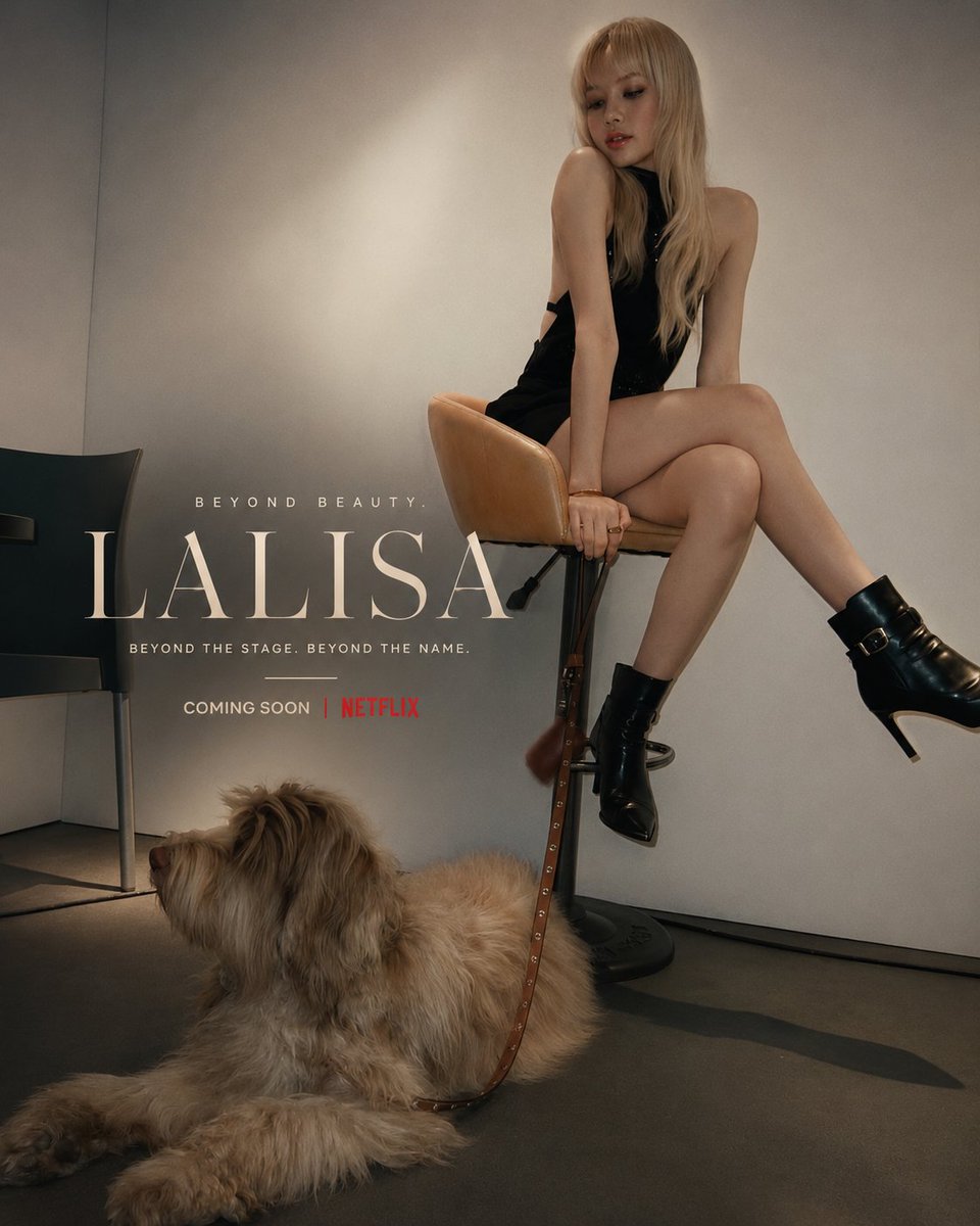 vvw_vvv's tweet photo. "ALWAYS LISA" https://t.co/jmGqSI2wGV