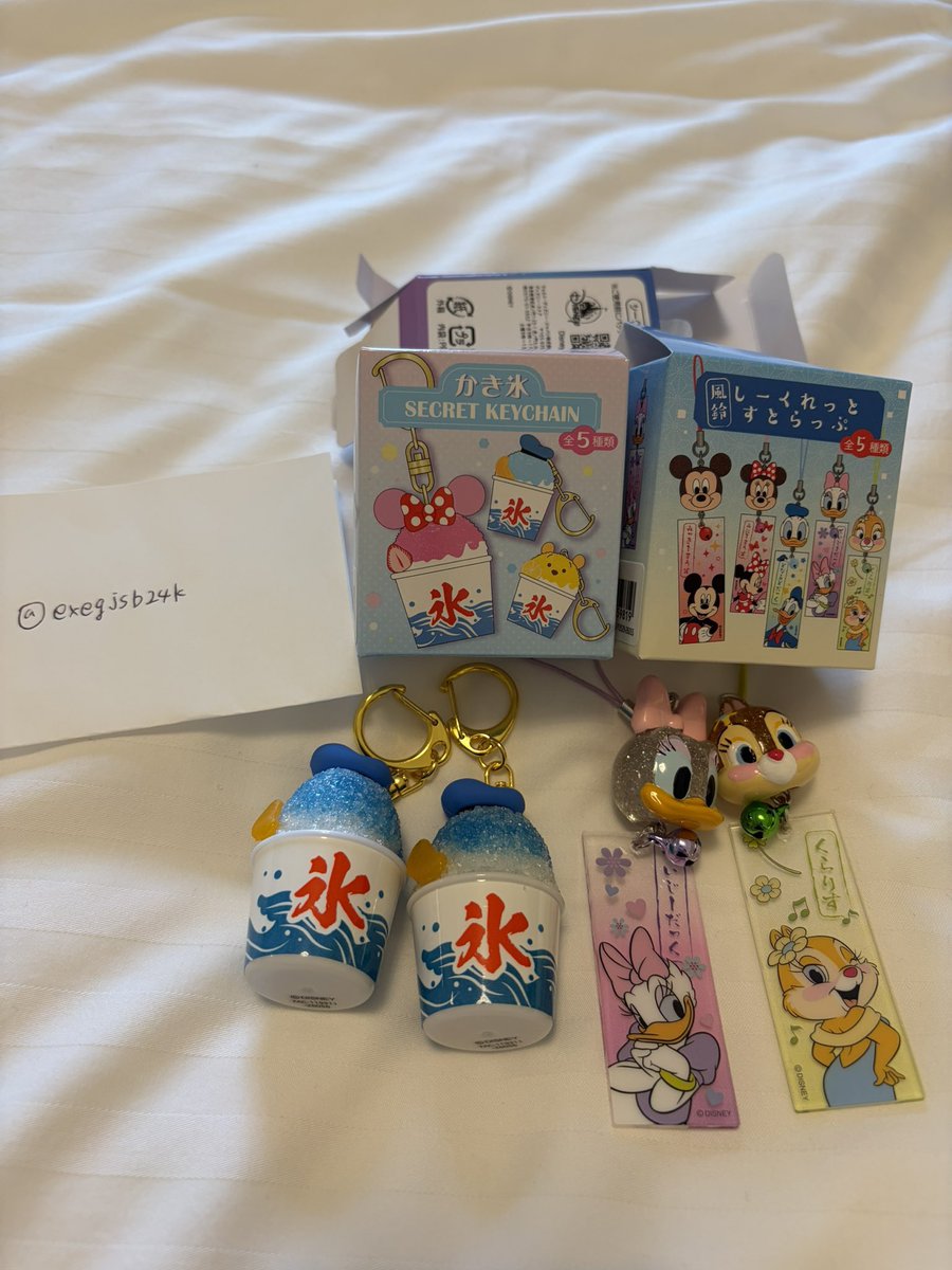 exegjsb24k's tweet photo. @lu_ullu_ullu_ul 検索より失礼します。
かき氷のドナルド所持しております。
ミニーと交換お願いします。
また別ポストのペンライトのドナルドも所持しております。
スティッチと交換お願いします。 https://t.co/lc1zRh565z