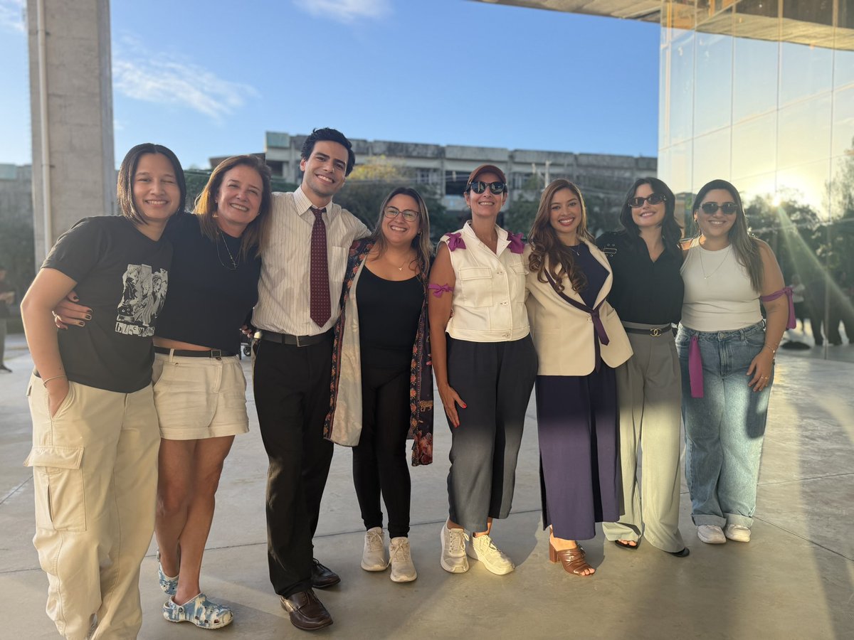 Mgvfilmes's tweet photo. Did you know we filmed at the Ceará Court of Justice for Brazil’s first GL series? 🎬⚖️

That’s right, Beyond The Ocean took our team to incredible places! And there were even protesters on set! 😂 

#GLSeries #GLBrasil #1GLBrasileiro #GL https://t.co/yZ9lsh08R1
