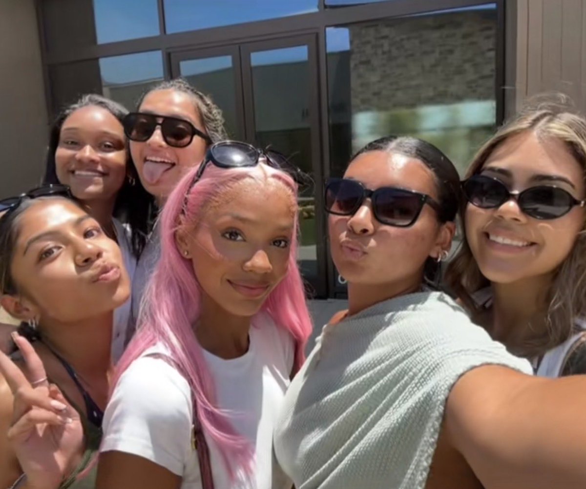 ☆ tweet media