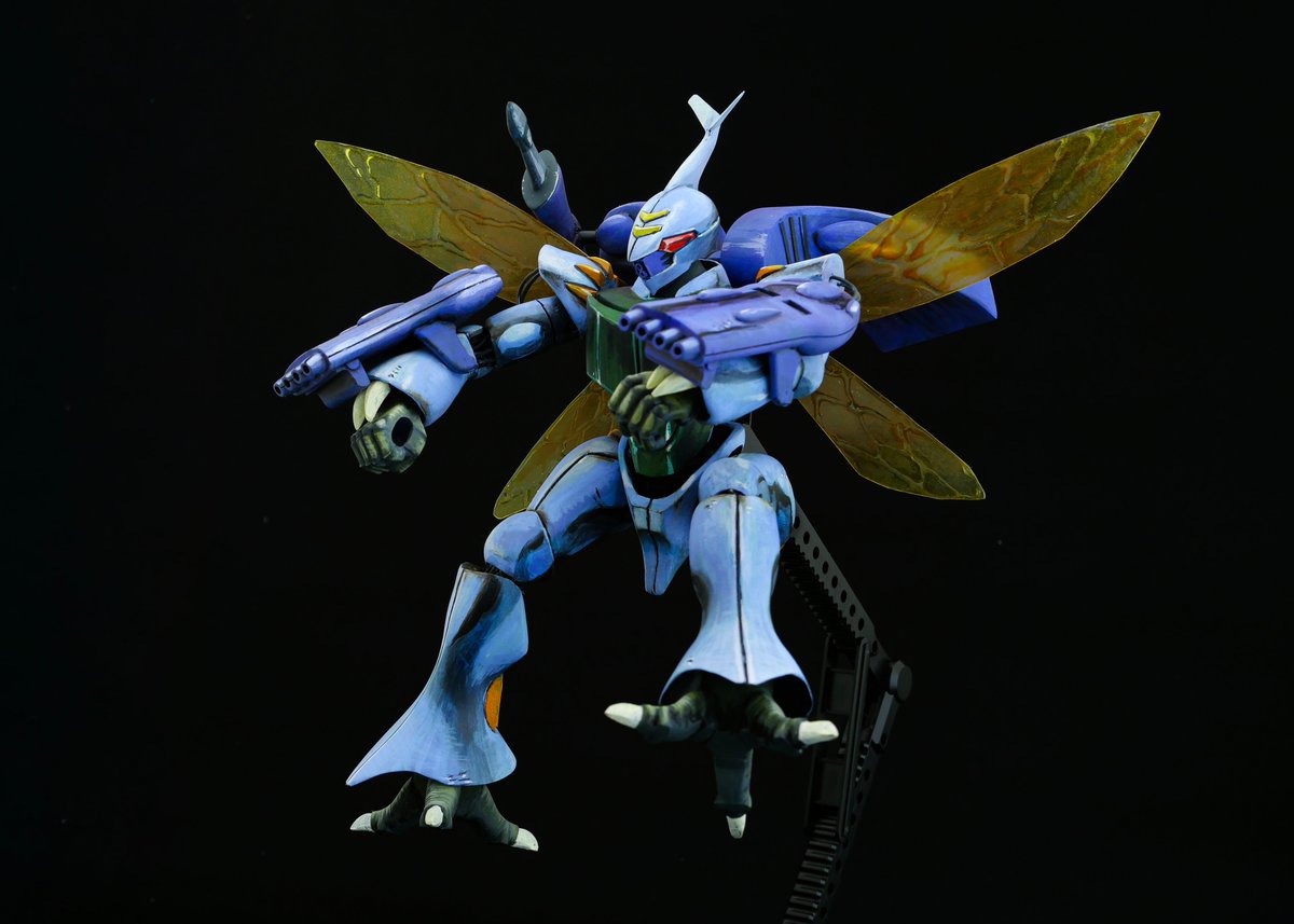paper0121's tweet photo. どうもペーパーナイフです
旧1/48ビルバイン製作も佳境に入ってまいりました
今週末には投稿できると思います もうしばらくお待ちください
その間、こちらのダンバインでお楽しみください
コックピット開閉ギミックを残しつつプロポーション変更
可動範囲を広げて自然なポージングが可能です https://t.co/V1Kq7QVsBd