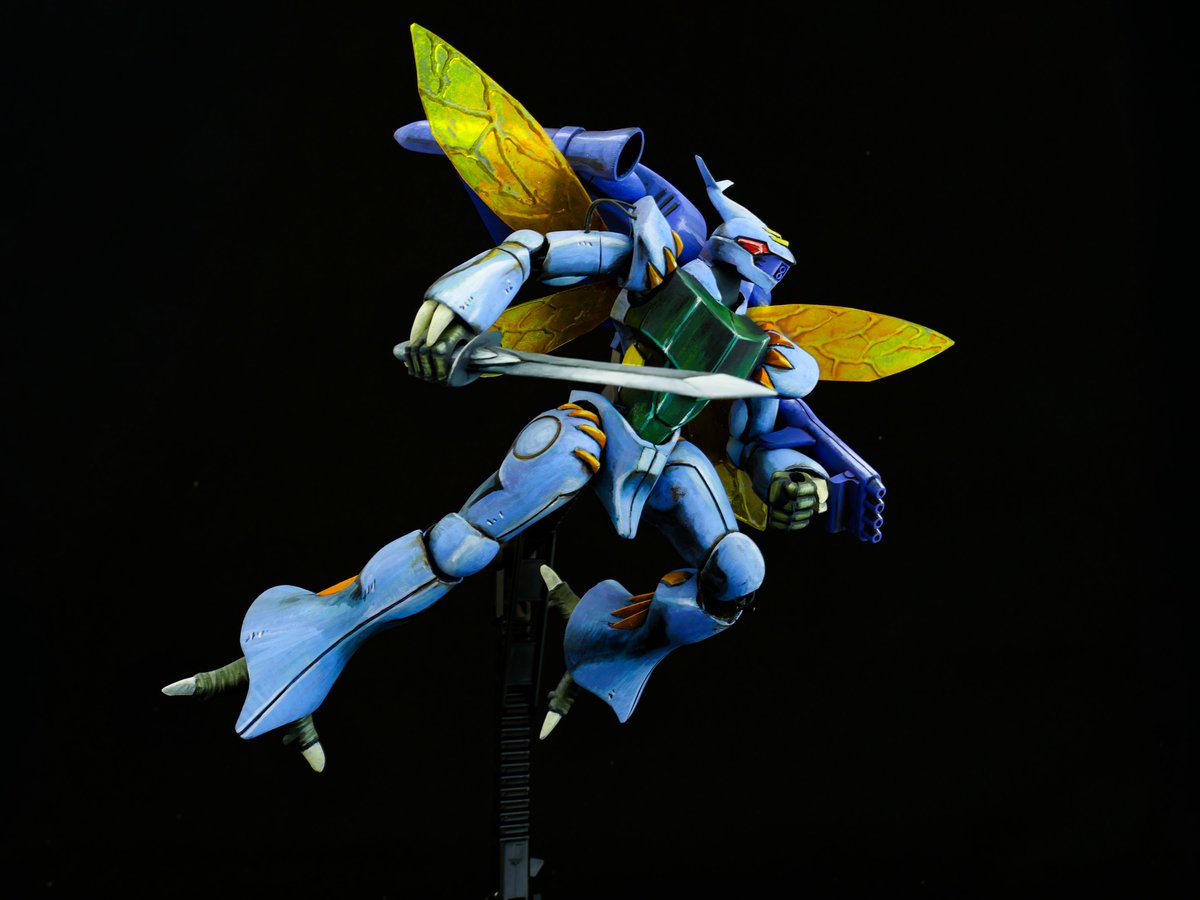 paper0121's tweet photo. どうもペーパーナイフです
旧1/48ビルバイン製作も佳境に入ってまいりました
今週末には投稿できると思います もうしばらくお待ちください
その間、こちらのダンバインでお楽しみください
コックピット開閉ギミックを残しつつプロポーション変更
可動範囲を広げて自然なポージングが可能です https://t.co/V1Kq7QVsBd