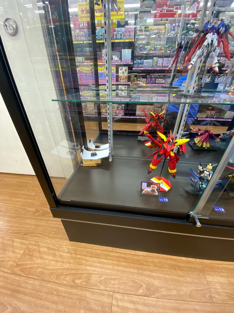 tammatsuyama's tweet photo. #プラモデル展示会2026～夏のキャラモデル～
現在20作品受付てます！
サイズにもよりますが残り枠3～5程度でしょうか。
受付期間内でも
《展示スペースが埋まり次第受付終了》
となりますのでご注意ください！
みなさまのご参加をお待ちしてます！

#タムタム松山店 
#タムタム創業50周年 https://t.co/INjnPe3cuj