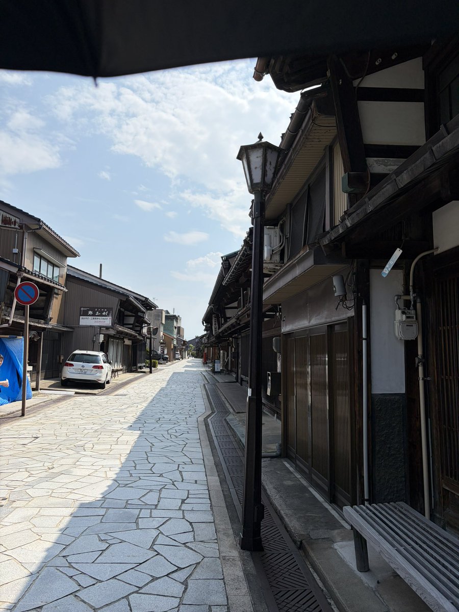 69tresor's tweet photo. 金屋町。観光地、、、？ https://t.co/MdiPxRqN8J