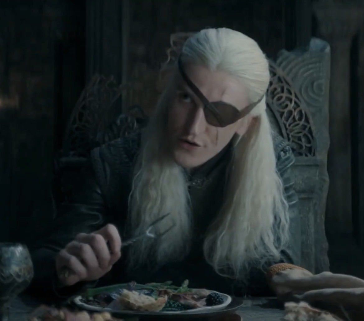 aemondcat's tweet photo. harrenhal scenes we haven't gotten to yet 👀👀 https://t.co/rn4qLH3mPd
