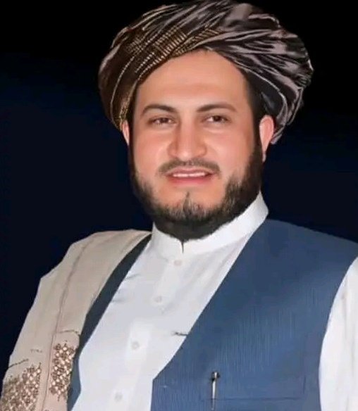 Munib_313's tweet photo. أعلن الحاج إحسان الله عليزاي (المدير العام لشركة أشناء الأفغانية للأراضي) عن تبرع بقيمة 4 ملايين أفغاني لمساعدة الأسر المتضررة من الفيضانات والأسر المفجوعة في ولاية نورستان. https://t.co/x3f4GmQlVf