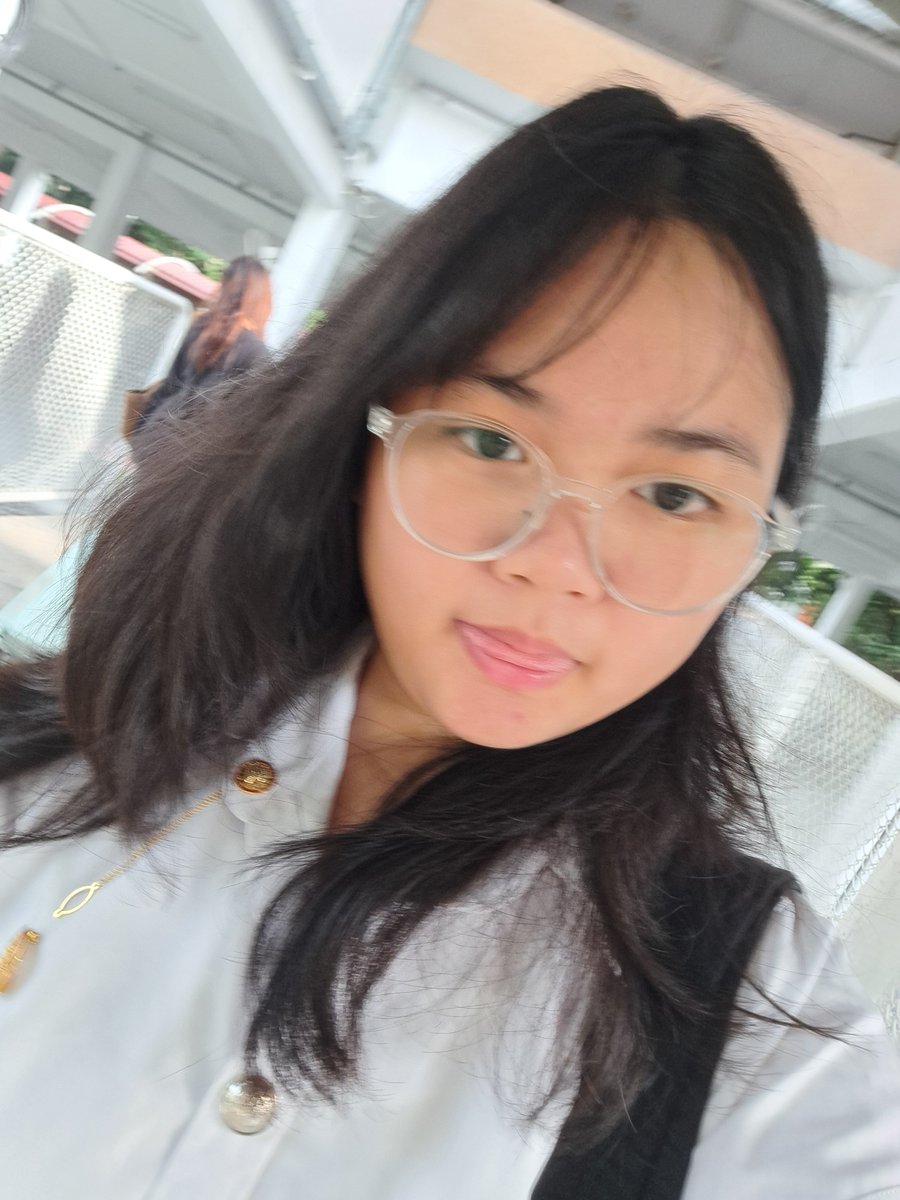 nawildthoughts's tweet photo. Sudah jadi maba thammasat bnran hng # gapercaya https://t.co/8w1p8sbwNL