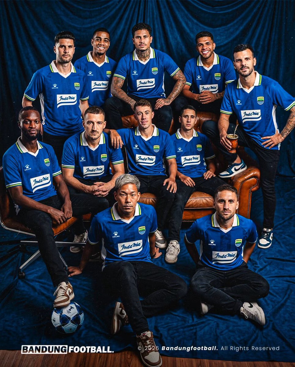 bandungfootball's tweet photo. 11 pria-pria internasional yang akan membela Persib Bandung di 4 kompetisi yang diarungi, di musim 2026/27! 🔵👊⭐️⭐️⭐️⭐️⭐️👏💙

🇧🇷 Berguinho
🇧🇷 Julio Cesar
🇧🇷 Ramon Tanque
🇧🇷 Uilliam Barros
🇦🇷 Luciano Guaycochea
🇦🇷 Mariano Peralta 🆕
🇦🇷 Patricio Matricardi
🇫🇷 Gabriel Mutombo 🆕
🇧🇦 Luka Menalo 🆕
🇲🇪 Balsa Sekulic 🆕
🇯🇵 Gakuto Notsuda 🆕

#BandungFootball #BFCOM #Persib #Bobotoh