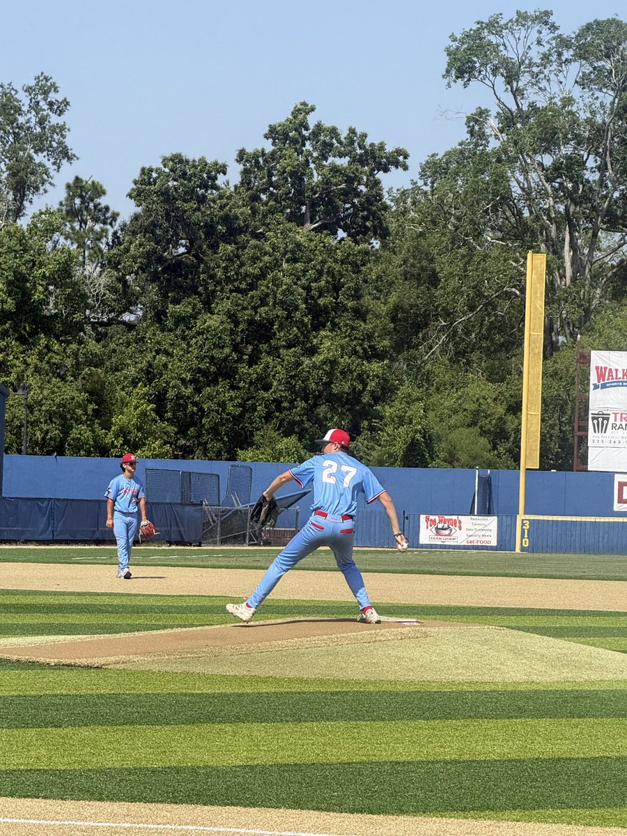 ConnorTreadway7's tweet photo. A great 2-0 day at the Marucci World Series in Baton Rouge. 

5 inning CG for the win.  5 H, 4 R, 4 ER, 1 BB, 4 SO. 64% strikes. 
@Stratford_BSBL @MarucciEliteTX @PRIME_HTX https://t.co/j2IbP1JU2E
