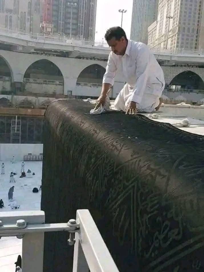 RaHiDMasTan's tweet photo. اے اللہ ہمیں بھی اپنی گھر کی زیارت کی سعادت نصیب فرما آمین 
#محمد https://t.co/2l6btzokei