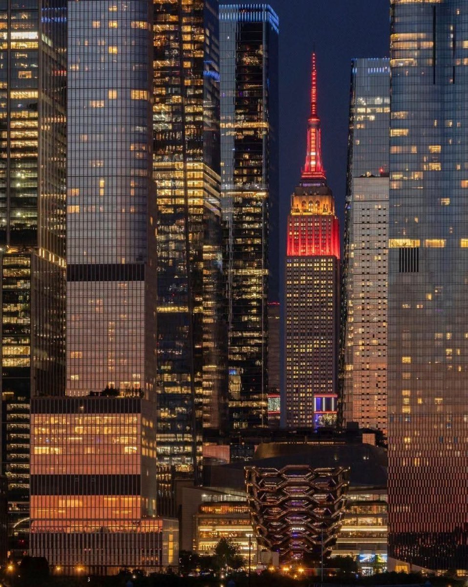 TheHungryTable7's tweet photo. New York City 🗽 https://t.co/vWU0AtBCTP