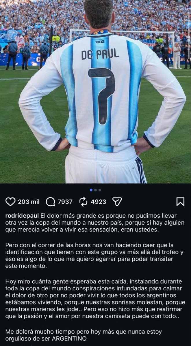 CR7FACTOSS's tweet photo. @NoodleHairCR7 A Rodrigo de Paul le duele que el mundo abrió los ojos ante la corrupción de Argentina y Messi JAJAJJAJAJAAJAJA

“Hoy miro cuanta gente esperaba esta caída  instalando CONSPIRACIONES INFUNDADAS”

SIGUE LLORANDO! como decían todos los argentinos. 😂😂😂

LADRÓN Y SIN COPA!!! https://t.co/GlfA0fPrks