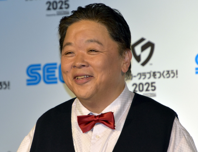 livedoornews's tweet photo. 【言及】伊集院光「腰が限界です」、出演2番組について「ご退席させていただく」
https://t.co/Dod0AqY3Er

腰痛の悪化により、『ぽかぽか』を今月いっぱいで抜けることになったという。また、『Qさま』のセットの螺旋階段も腰に負担があり、「ご退席させていただくということになった」と話した。 https://t.co/ikKeJk1UzS