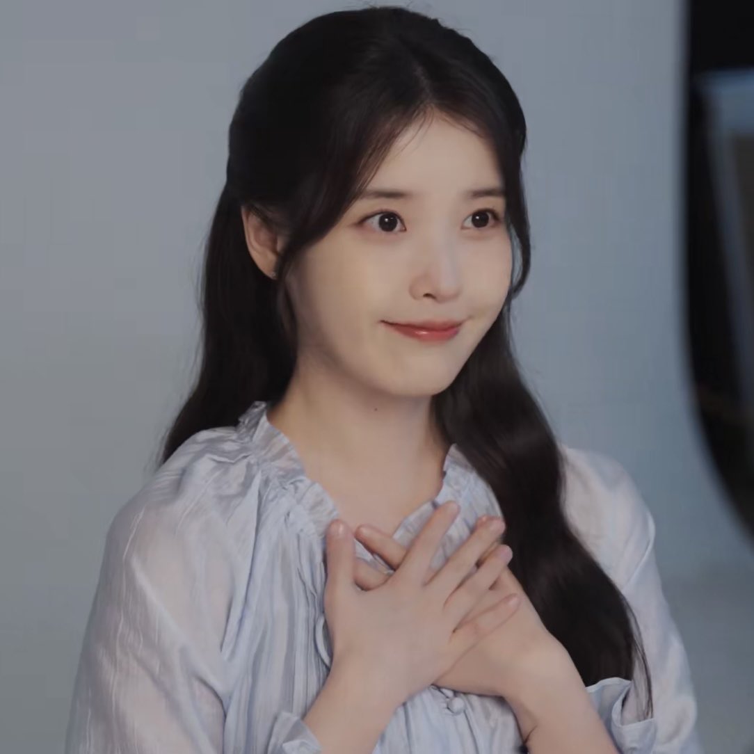 iuiseul516's tweet photo. 누가 광고찍는데 이런 기욤띠니표정을 https://t.co/xeKuIR4ISm