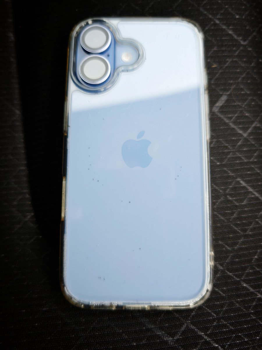 mkphoto9's tweet photo. 本日、由布川渓谷で水没してたiPhoneを川底で見つけました。
落とされた方は、大分南警察署に届けてますので連絡して下さいね!

#iPhone紛失
#由布川渓谷
#持ち主が気づいてくれたらいいな https://t.co/ECi3LWAtlp