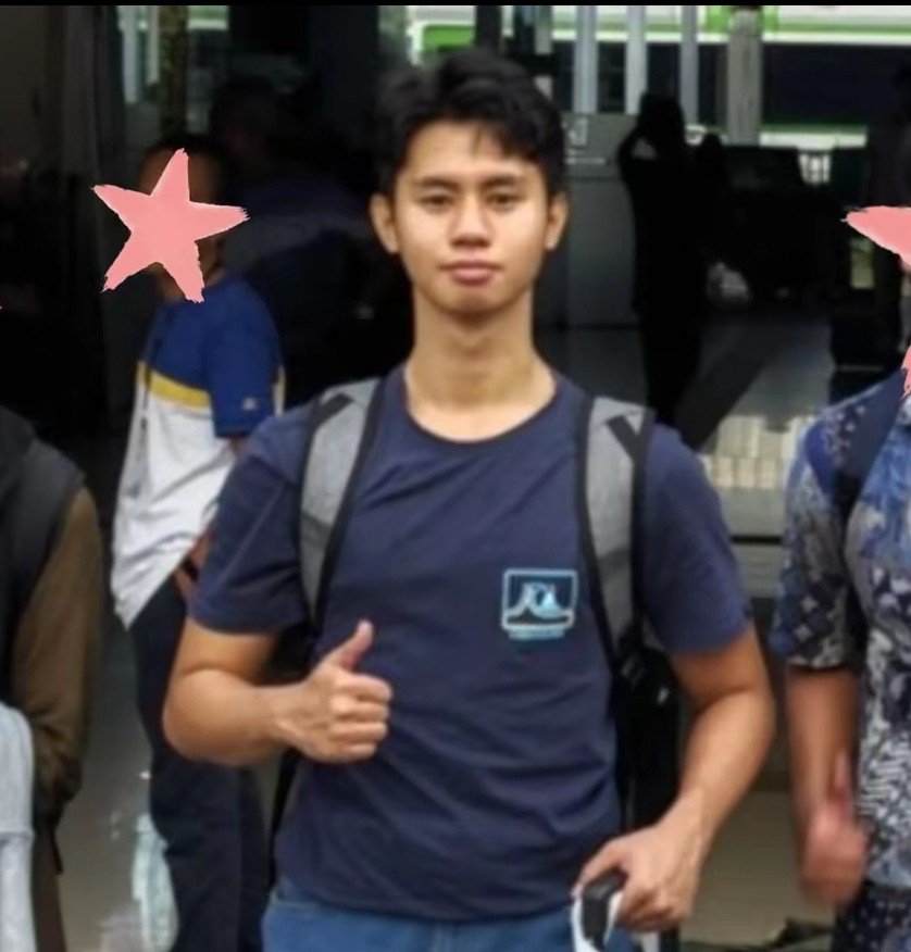 kembaranpepitaa's tweet photo. nih orang foto predebutnya keluar sejam sekali keknya, ga abis abisssss😭🫵🏻 #kafka https://t.co/oFUHvbYDUJ