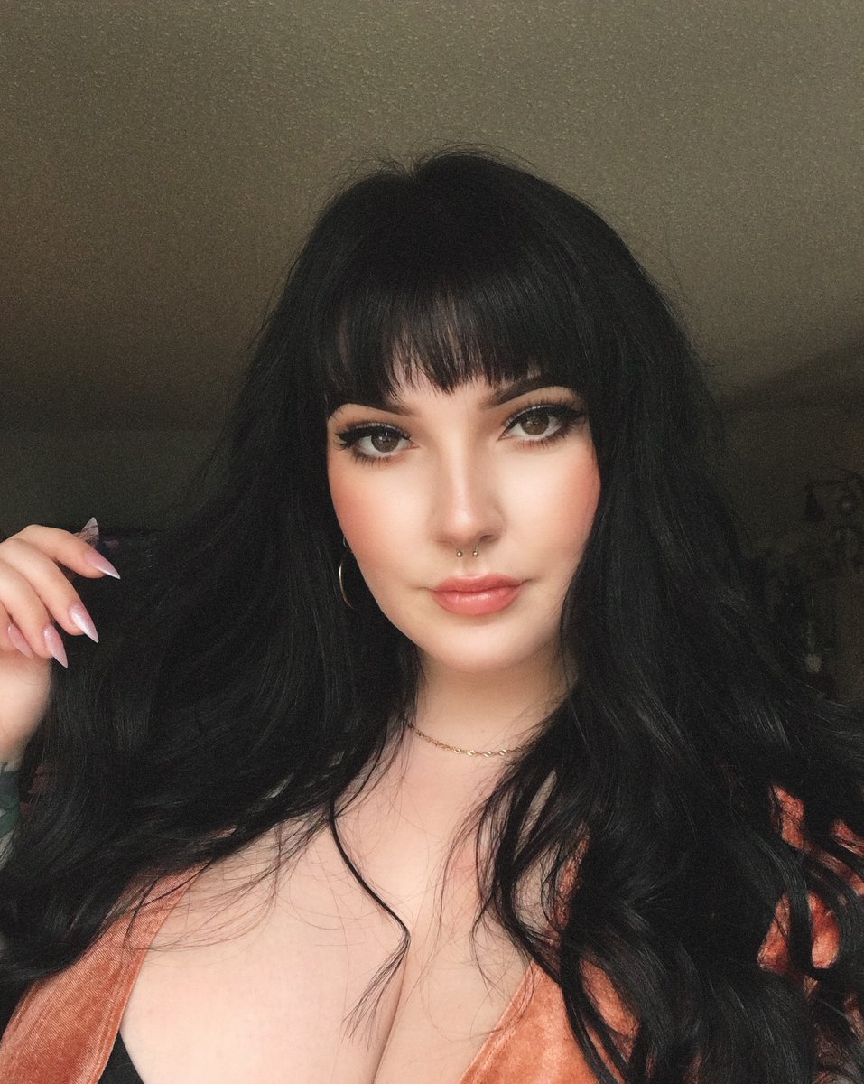 spicyxgf's tweet photo. r u paying attention ? https://t.co/G7diSI2782