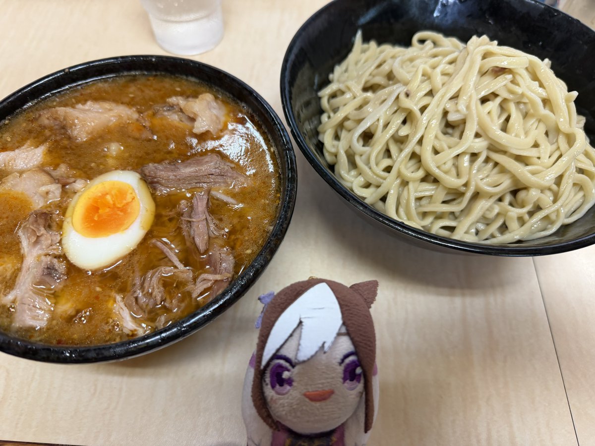imo_tami's tweet photo. 京成大久保二郎の味噌つけ麺は本当に最高に美味しかったですねぇ

店主さんと奥さんの優しい雰囲気も大好きで
昔から何度も通った思い出深いお店です

最近は営業日も減っていて心配していたのですが
先週たまたま食べに行けたのは本当に幸運でした

長い間ありがとうございました！

⸜(˶ˆ꒳ˆ˵)⸝ 🍜 https://t.co/9cH2ytNFqF