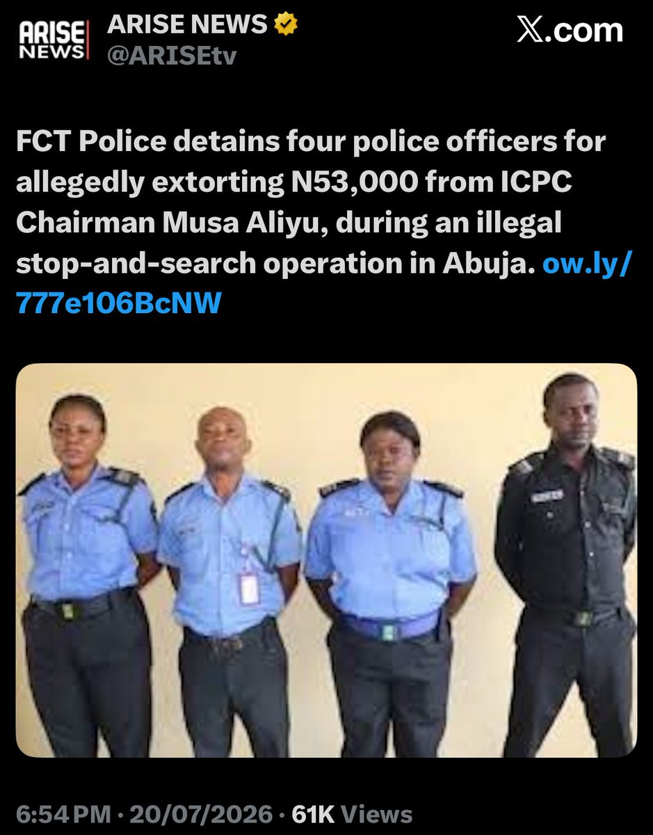 AloyEjimakor's tweet photo. FCT Commissioner Of Police says: “Don't allow any police officers to search your phone and we’re saying this due to the abuse and extortive tendencies of some of our officers. We have about 4 police officers in custody who extorted ₦53,000 from the Chairman of the ICPC. They are part of a gang from various police divisions who created illegal checkpoints."