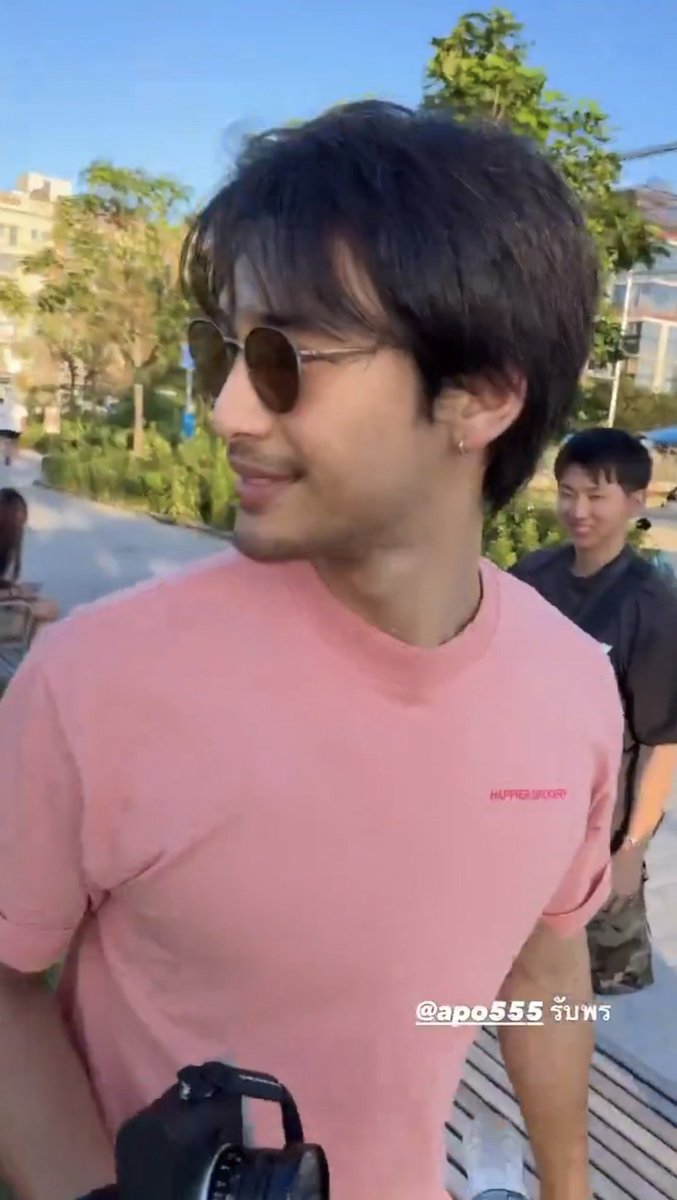ApoMyLover's tweet photo. Oh gosh, there's just something about Apo in a beard and sunglasses! He looks incredibly handsome and even hotter!!❤️‍🔥❤️‍🔥❤️‍🔥

@Nnattawin1 #ApoNattawin https://t.co/S2D96ckv6Z