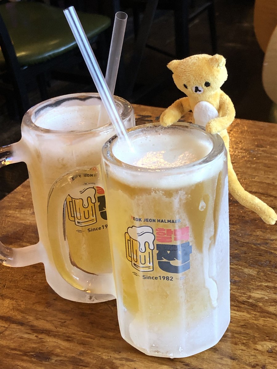 zouzzxcn's tweet photo. 파인애플 맥주 미쳣듬 
할머니 🤍 나 https://t.co/N36Toqaqcy
