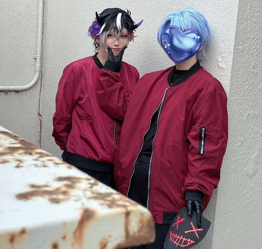 myb__cos's tweet photo. めりたんに載せたい写真送ろって思ったんだけど、これお気に入りすぎて自分だけ加工しちまった🤣 顔掴まれて、たぶんぼちゅに怒られてる👹📣 https://t.co/0olhVwv7RS