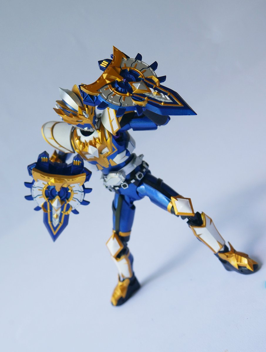 bongsaid's tweet photo. I really like experimenting with the Ryukendo God's dual sword &amp; dual shield pose.

#bandai 
#リュウケンドー 
#ゴッドリュウケンドー https://t.co/yB5BZQJS37