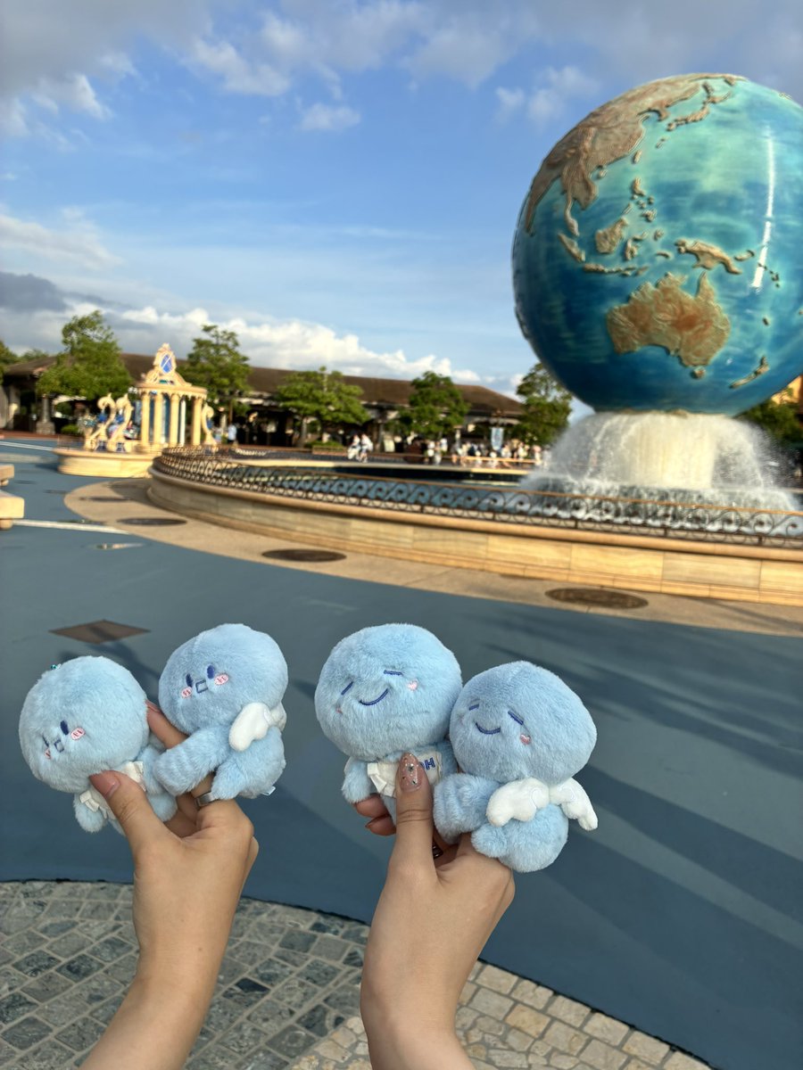 lee_uni86's tweet photo. 本当に夢のような楽しい週末だったなー！T ˙̫ T
現実戻りたくない労働無理^_^︎すぎるけど、ドンヘさんもステージに立つ以外のお仕事があって、それを経てお互い会えるのだから頑張らねば💪🐯 https://t.co/gSjCArNFfS