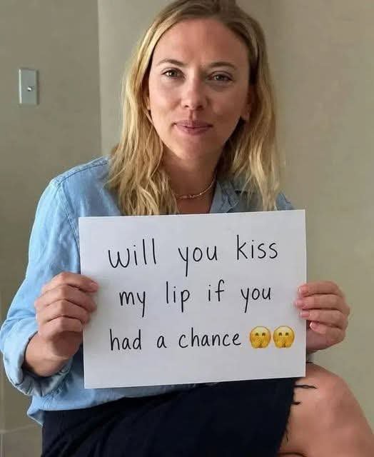 Scarlett Johansson tweet media
