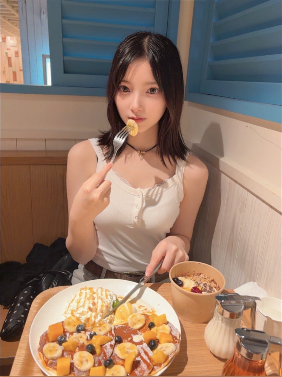HANA_4_12_'s tweet photo. 髪伸びてきた(*ᴗ͈ˬᴗ͈)ꕤ*.ﾟ
ボブの頃が懐かしい〜👩🏻
 #Ljc #カフェ巡り女子 #Hana https://t.co/XgwsBSYBZW