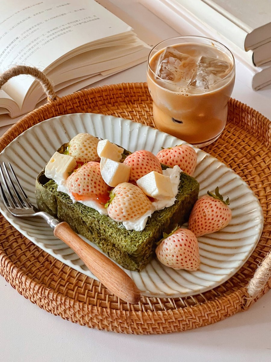 AshlyRohmvbap's tweet photo. Just whipped up fluffy matcha ricotta toast with a sprinkle of toasted coconut—quick, cozy, and perfect for a slow weekend morning! https://t.co/zMb1Mfjhs2
