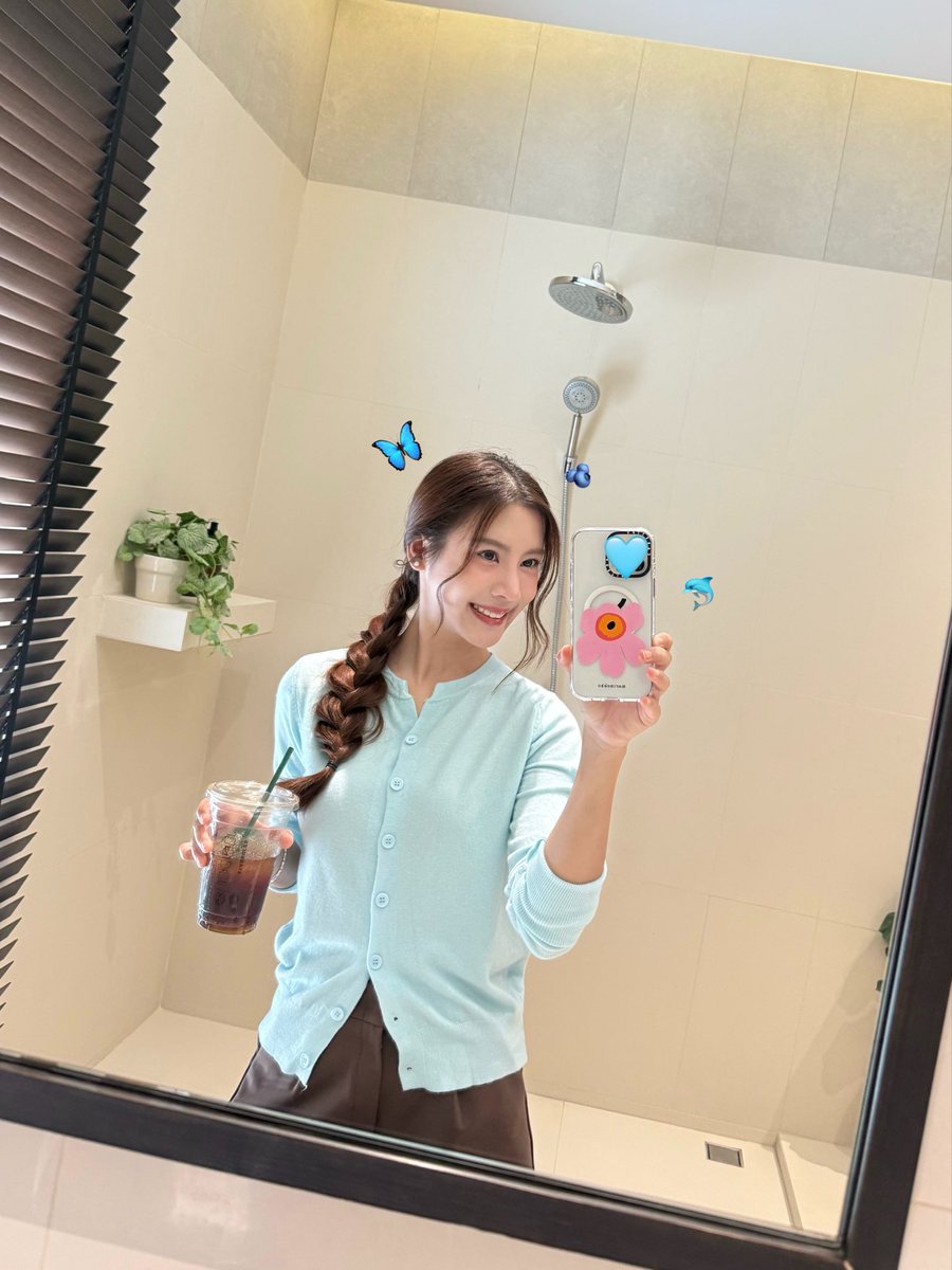 pineare's tweet photo. สีไหนที่พี่จะรักจ้ะะะะ🌈🫧
#builtinloveQ19
#builtinloveseries https://t.co/rF8WEeS9CT