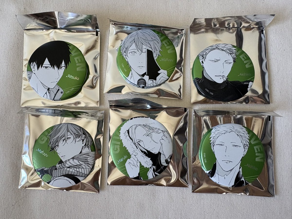 tora_hamburger's tweet photo. 【譲渡】ギヴン　CODA 缶バッジ

譲:画像1

求:定価550円/個+送料

りつまふお求めの方は秋春同数お引き取りください。まとめての方優先。 https://t.co/yCOMXnwSeL